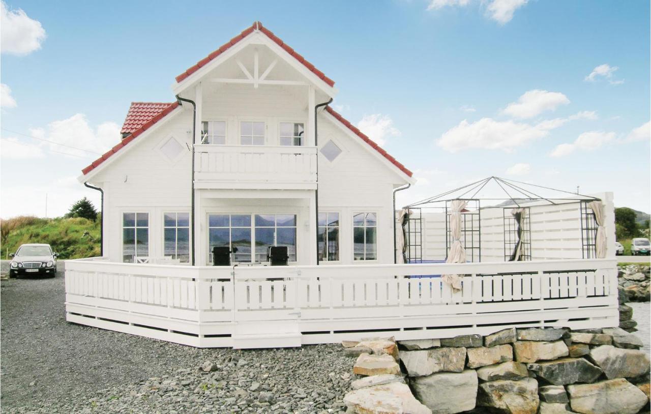 Sandshamn Buitenkant foto